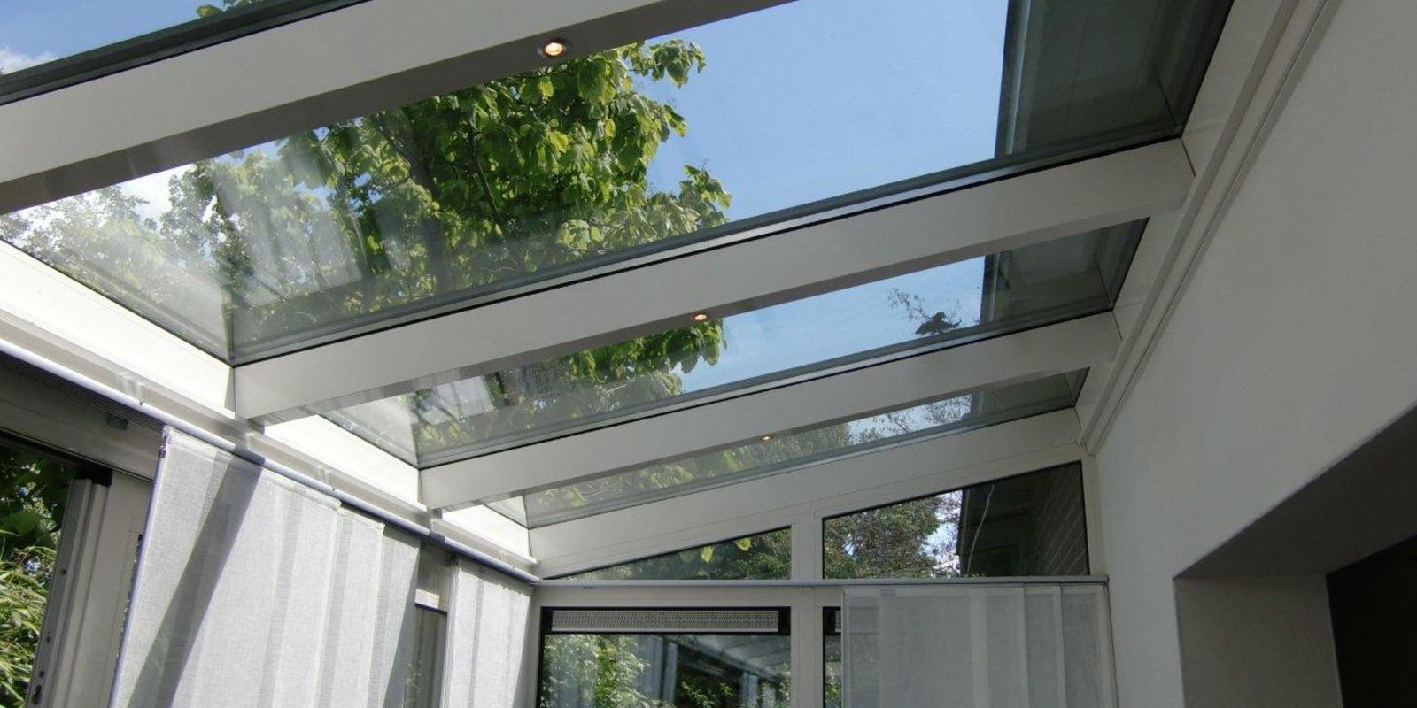 houten serre met glas